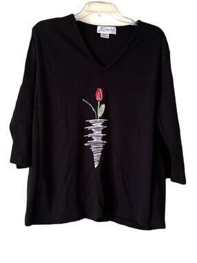 Hand Painted Designs by Victoria, Black T-Shirt w/ Tulips, Sz. XL, 3/4 Sleeves